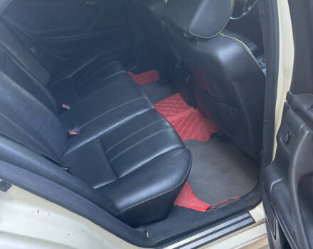 Бежевый Мерседес Е-Класс, объемом двигателя 2.15 л и пробегом 470 тыс. км за 2999 $, фото 16 на Automoto.ua