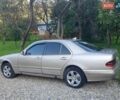 Бежевый Мерседес Е-Класс, объемом двигателя 2.15 л и пробегом 500 тыс. км за 3000 $, фото 1 на Automoto.ua