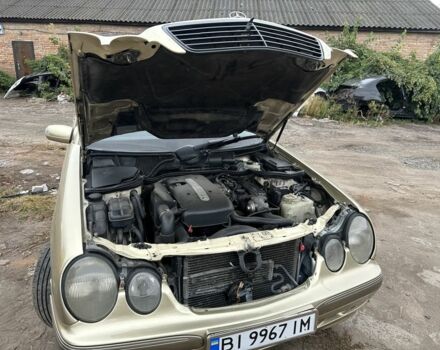 Мерседес Е-Класс 2002 в Пирятине на Automoto.ua Бежевый Мерседес Е-Класс, объемом двигателя 2.1 л и пробегом 579 тыс. км за 3800 $, фото 9 на Automoto.ua