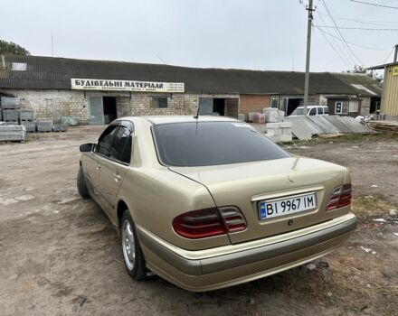 Мерседес Е-Класс 2002 в Пирятине на Automoto.ua Бежевый Мерседес Е-Класс, объемом двигателя 2.1 л и пробегом 579 тыс. км за 3800 $, фото 3 на Automoto.ua