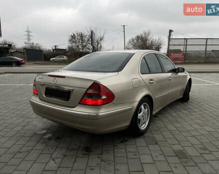 Бежевий Мерседес Е-Клас, об'ємом двигуна 2.6 л та пробігом 295 тис. км за 6200 $, фото 6 на Automoto.ua