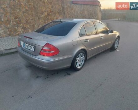 Бежевый Мерседес Е-Класс, объемом двигателя 3.2 л и пробегом 236 тыс. км за 6200 $, фото 7 на Automoto.ua