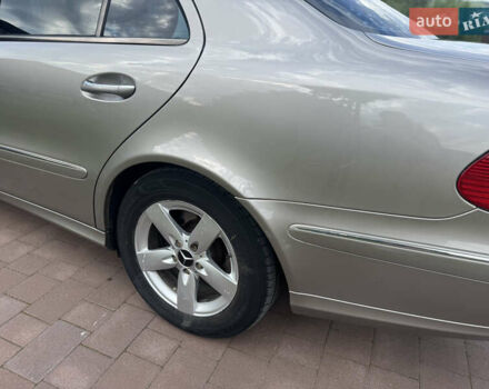 Мерседес Е-Клас 2003 у Вижнице на Automoto.ua Бежевий Мерседес Е-Клас, об'ємом двигуна 2.69 л та пробігом 430 тис. км за 6800 $, фото 6 на Automoto.ua