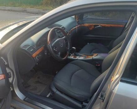 Бежевый Мерседес Е-Класс, объемом двигателя 3.2 л и пробегом 236 тыс. км за 6200 $, фото 1 на Automoto.ua