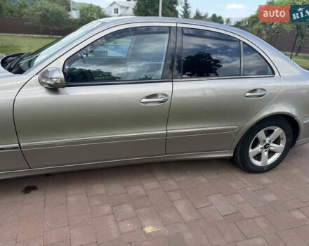 Мерседес Е-Клас 2003 у Вижнице на Automoto.ua Бежевий Мерседес Е-Клас, об'ємом двигуна 2.69 л та пробігом 430 тис. км за 6800 $, фото 3 на Automoto.ua