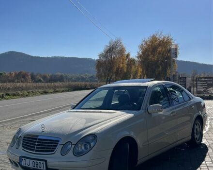 Бежевый Мерседес Е-Класс, объемом двигателя 0 л и пробегом 300 тыс. км за 2650 $, фото 3 на Automoto.ua