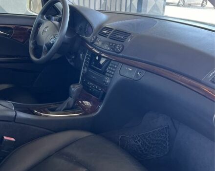 Бежевый Мерседес Е-Класс, объемом двигателя 0 л и пробегом 300 тыс. км за 2650 $, фото 6 на Automoto.ua