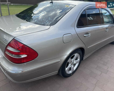 Мерседес Е-Клас 2003 у Вижнице на Automoto.ua Бежевий Мерседес Е-Клас, об'ємом двигуна 2.69 л та пробігом 430 тис. км за 6800 $, фото 4 на Automoto.ua