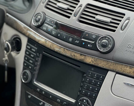 Мерседес Е-Клас 2003 у Вижнице на Automoto.ua Бежевий Мерседес Е-Клас, об'ємом двигуна 2.69 л та пробігом 430 тис. км за 6800 $, фото 10 на Automoto.ua