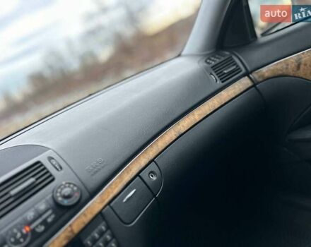 Бежевый Мерседес Е-Класс, объемом двигателя 2.15 л и пробегом 374 тыс. км за 6500 $, фото 27 на Automoto.ua