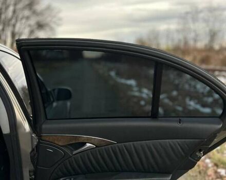 Бежевый Мерседес Е-Класс, объемом двигателя 2.15 л и пробегом 374 тыс. км за 6500 $, фото 8 на Automoto.ua