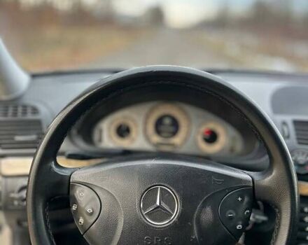 Бежевый Мерседес Е-Класс, объемом двигателя 2.15 л и пробегом 374 тыс. км за 6500 $, фото 14 на Automoto.ua