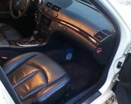 Бежевий Мерседес Е-Клас, об'ємом двигуна 2 л та пробігом 370 тис. км за 3150 $, фото 8 на Automoto.ua