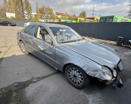 Бежевий Мерседес Е-Клас, об'ємом двигуна 3.2 л та пробігом 299 тис. км за 1100 $, фото 5 на Automoto.ua