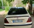 Мерседес Е-Класс 2005 в Кривом Роге на Automoto.ua Бежевый Мерседес Е-Класс, объемом двигателя 2.1 л и пробегом 326 тыс. км за 6200 $, фото 3 на Automoto.ua