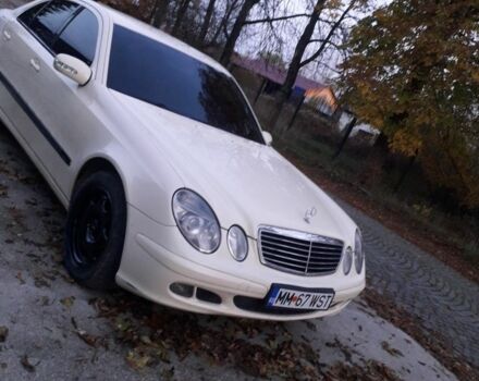 Бежевий Мерседес Е-Клас, об'ємом двигуна 2 л та пробігом 370 тис. км за 3150 $, фото 2 на Automoto.ua