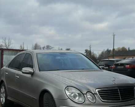 Бежевий Мерседес Е-Клас, об'ємом двигуна 3.22 л та пробігом 300 тис. км за 7500 $, фото 8 на Automoto.ua