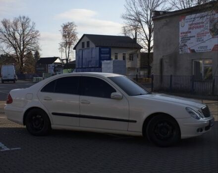 Бежевий Мерседес Е-Клас, об'ємом двигуна 2.2 л та пробігом 350 тис. км за 3150 $, фото 2 на Automoto.ua