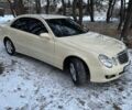 Бежевый Мерседес Е-Класс, объемом двигателя 2.1 л и пробегом 359 тыс. км за 6100 $, фото 1 на Automoto.ua