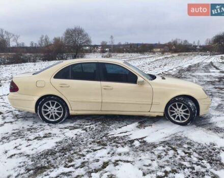 Бежевый Мерседес Е-Класс, объемом двигателя 2.15 л и пробегом 400 тыс. км за 6200 $, фото 10 на Automoto.ua