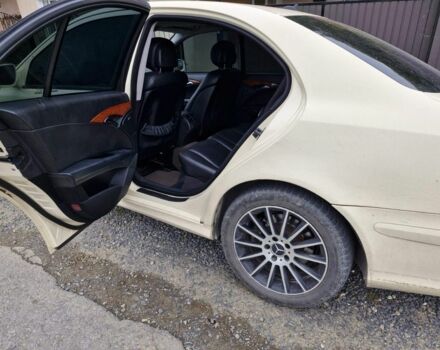 Бежевый Мерседес Е-Класс, объемом двигателя 1.8 л и пробегом 480 тыс. км за 5050 $, фото 7 на Automoto.ua