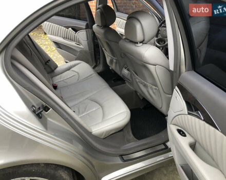 Бежевый Мерседес Е-Класс, объемом двигателя 3 л и пробегом 250 тыс. км за 6900 $, фото 9 на Automoto.ua