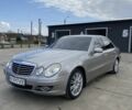 Бежевий Мерседес Е-Клас, об'ємом двигуна 3 л та пробігом 260 тис. км за 4900 $, фото 1 на Automoto.ua