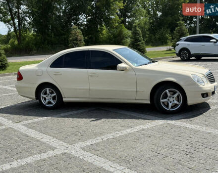 Бежевий Мерседес Е-Клас, об'ємом двигуна 2.2 л та пробігом 450 тис. км за 7000 $, фото 4 на Automoto.ua