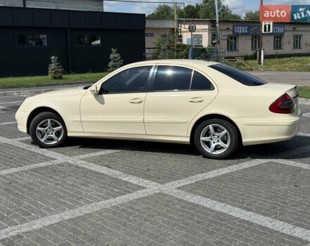 Бежевий Мерседес Е-Клас, об'ємом двигуна 2.2 л та пробігом 450 тис. км за 7000 $, фото 5 на Automoto.ua