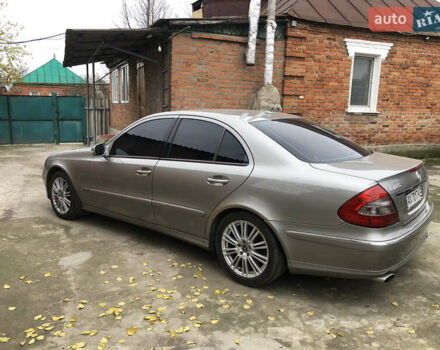 Бежевый Мерседес Е-Класс, объемом двигателя 3 л и пробегом 250 тыс. км за 6900 $, фото 5 на Automoto.ua