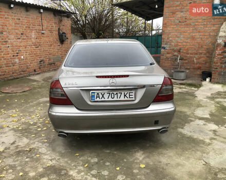 Бежевый Мерседес Е-Класс, объемом двигателя 3 л и пробегом 250 тыс. км за 6900 $, фото 4 на Automoto.ua