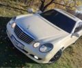 Бежевий Мерседес Е-Клас, об'ємом двигуна 1.8 л та пробігом 210 тис. км за 7900 $, фото 1 на Automoto.ua