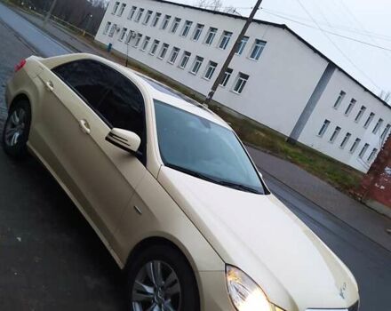 Бежевый Мерседес Е-Класс, объемом двигателя 2.1 л и пробегом 250 тыс. км за 11500 $, фото 10 на Automoto.ua