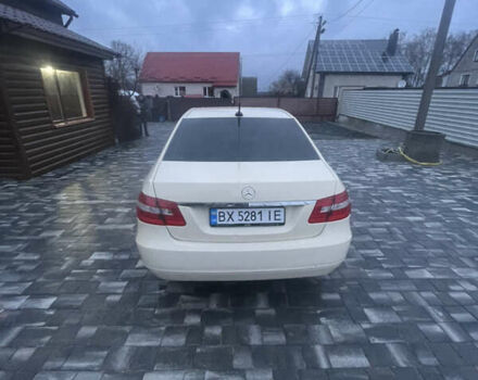 Бежевый Мерседес Е-Класс, объемом двигателя 2.14 л и пробегом 500 тыс. км за 9500 $, фото 4 на Automoto.ua