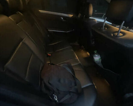 Бежевый Мерседес Е-Класс, объемом двигателя 2.14 л и пробегом 500 тыс. км за 9500 $, фото 9 на Automoto.ua