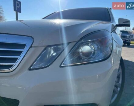 Бежевий Мерседес Е-Клас, об'ємом двигуна 1.8 л та пробігом 340 тис. км за 8400 $, фото 6 на Automoto.ua