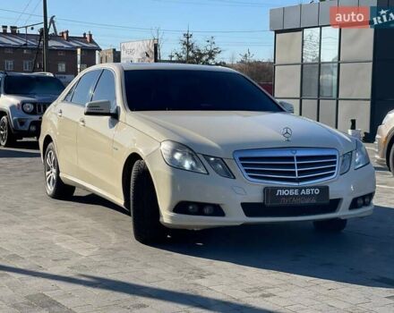 Бежевий Мерседес Е-Клас, об'ємом двигуна 1.8 л та пробігом 340 тис. км за 8400 $, фото 1 на Automoto.ua