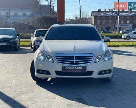 Бежевий Мерседес Е-Клас, об'ємом двигуна 1.8 л та пробігом 340 тис. км за 8400 $, фото 2 на Automoto.ua