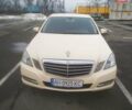 Бежевий Мерседес Е-Клас, об'ємом двигуна 2.2 л та пробігом 537 тис. км за 9500 $, фото 1 на Automoto.ua