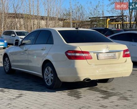 Бежевий Мерседес Е-Клас, об'ємом двигуна 1.8 л та пробігом 340 тис. км за 8400 $, фото 3 на Automoto.ua