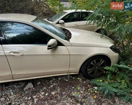Бежевий Мерседес Е-Клас, об'ємом двигуна 2.2 л та пробігом 360 тис. км за 4500 $, фото 12 на Automoto.ua