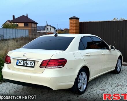 Бежевый Мерседес Е-Класс, объемом двигателя 2.1 л и пробегом 200 тыс. км за 14900 $, фото 3 на Automoto.ua