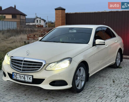 Мерседес Е-Клас 2015 у Сумах на Automoto.ua Бежевий Мерседес Е-Клас, об'ємом двигуна 2.14 л та пробігом 200 тис. км за 14900 $, фото 1 на Automoto.ua