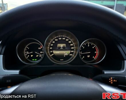 Бежевый Мерседес Е-Класс, объемом двигателя 2.1 л и пробегом 200 тыс. км за 14900 $, фото 8 на Automoto.ua