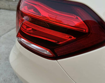 Бежевый Мерседес Е-Класс, объемом двигателя 2.1 л и пробегом 590 тыс. км за 13200 $, фото 10 на Automoto.ua