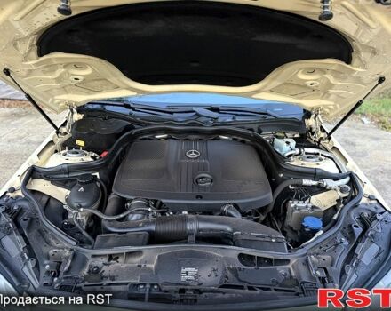 Бежевый Мерседес Е-Класс, объемом двигателя 2.1 л и пробегом 200 тыс. км за 14900 $, фото 11 на Automoto.ua