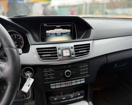 Бежевий Мерседес Е-Клас, об'ємом двигуна 2.2 л та пробігом 450 тис. км за 7100 $, фото 6 на Automoto.ua