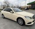 Бежевий Мерседес Е-Клас, об'ємом двигуна 2.2 л та пробігом 404 тис. км за 7000 $, фото 2 на Automoto.ua