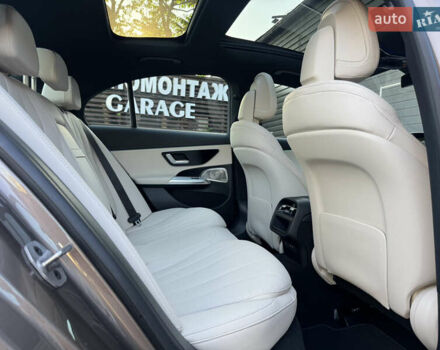 Бежевый Мерседес Е-Класс, объемом двигателя 2 л и пробегом 1 тыс. км за 75900 $, фото 25 на Automoto.ua