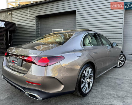 Бежевый Мерседес Е-Класс, объемом двигателя 2 л и пробегом 1 тыс. км за 75900 $, фото 11 на Automoto.ua